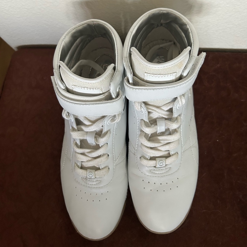 Michael Kors Addie High Top - Picture 4 of 6